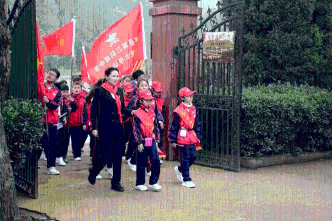 探索北京当地的特产有什么?,畅享红迪网的精彩内容